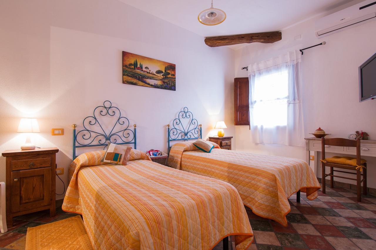 Erbas Bed And Breakfast Нуоро Экстерьер фото